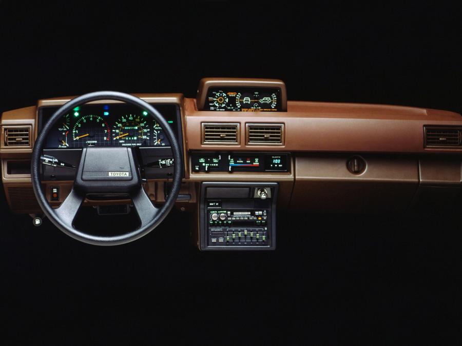  Toyota 4Runner (LN60) 1984 года  (фото 15 из 22)
